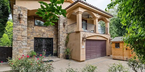 Montare at The Canyon